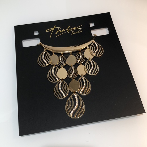 Thalia Sodi Statement Necklace - Picture 6 of 7